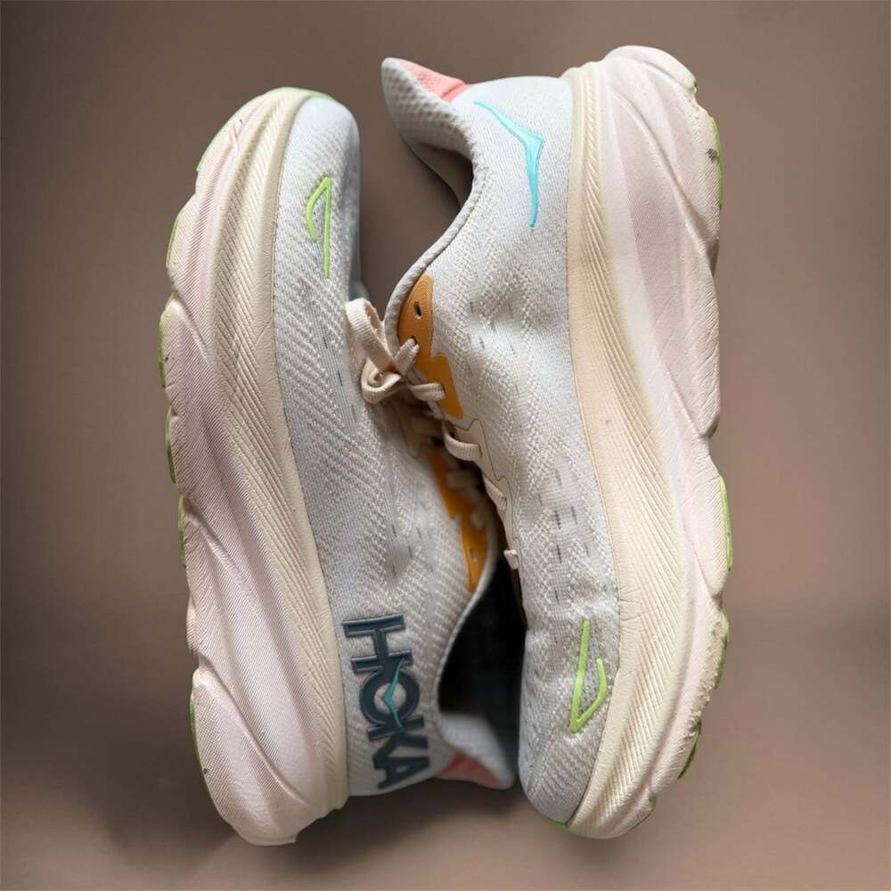 Hoka One One Clifton 9 Sneakers Shoes Women's 8,5 Walk Run Work Comfort